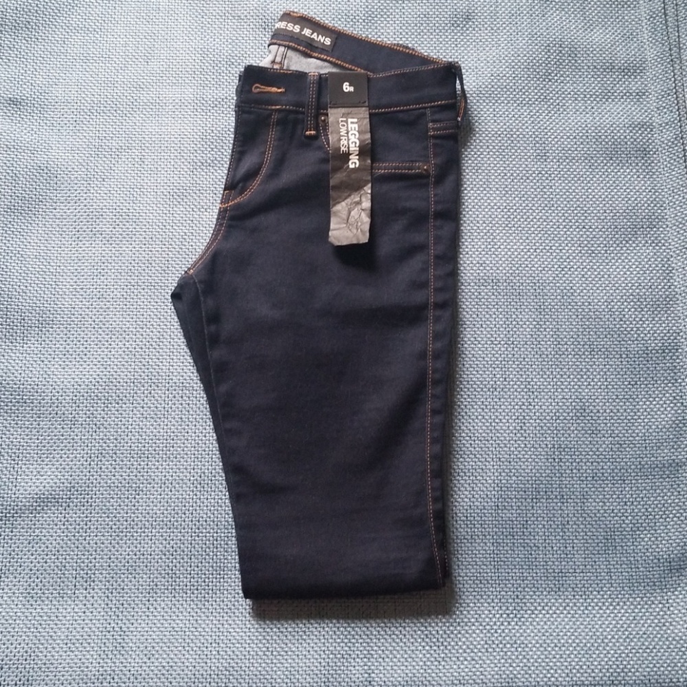 NEW! EXPRESS Jeans (Extreme Stretch) - Picture 7 of 8